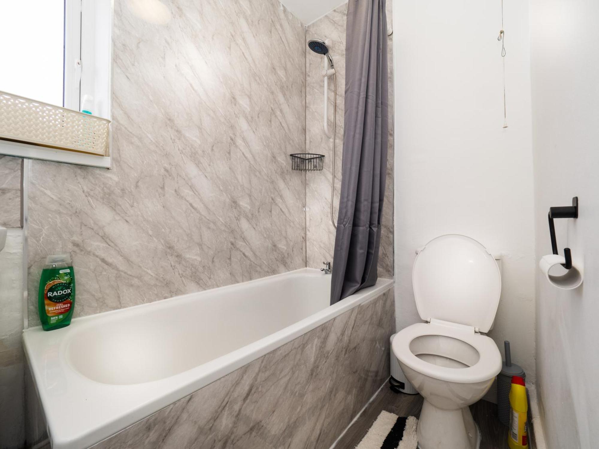 3Br Haven Retreat In Wallasey With Free Street Parking 외부 사진