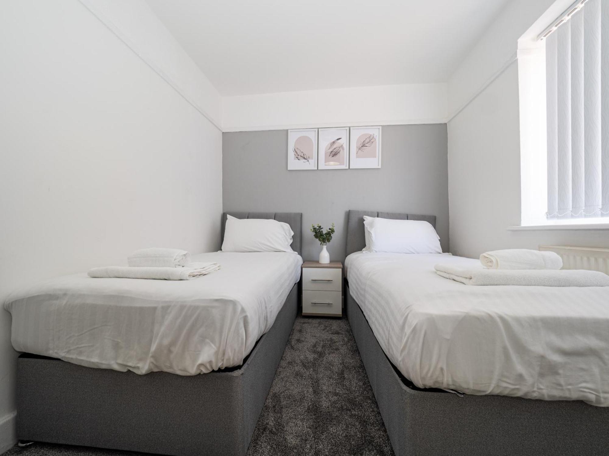 3Br Haven Retreat In Wallasey With Free Street Parking 외부 사진